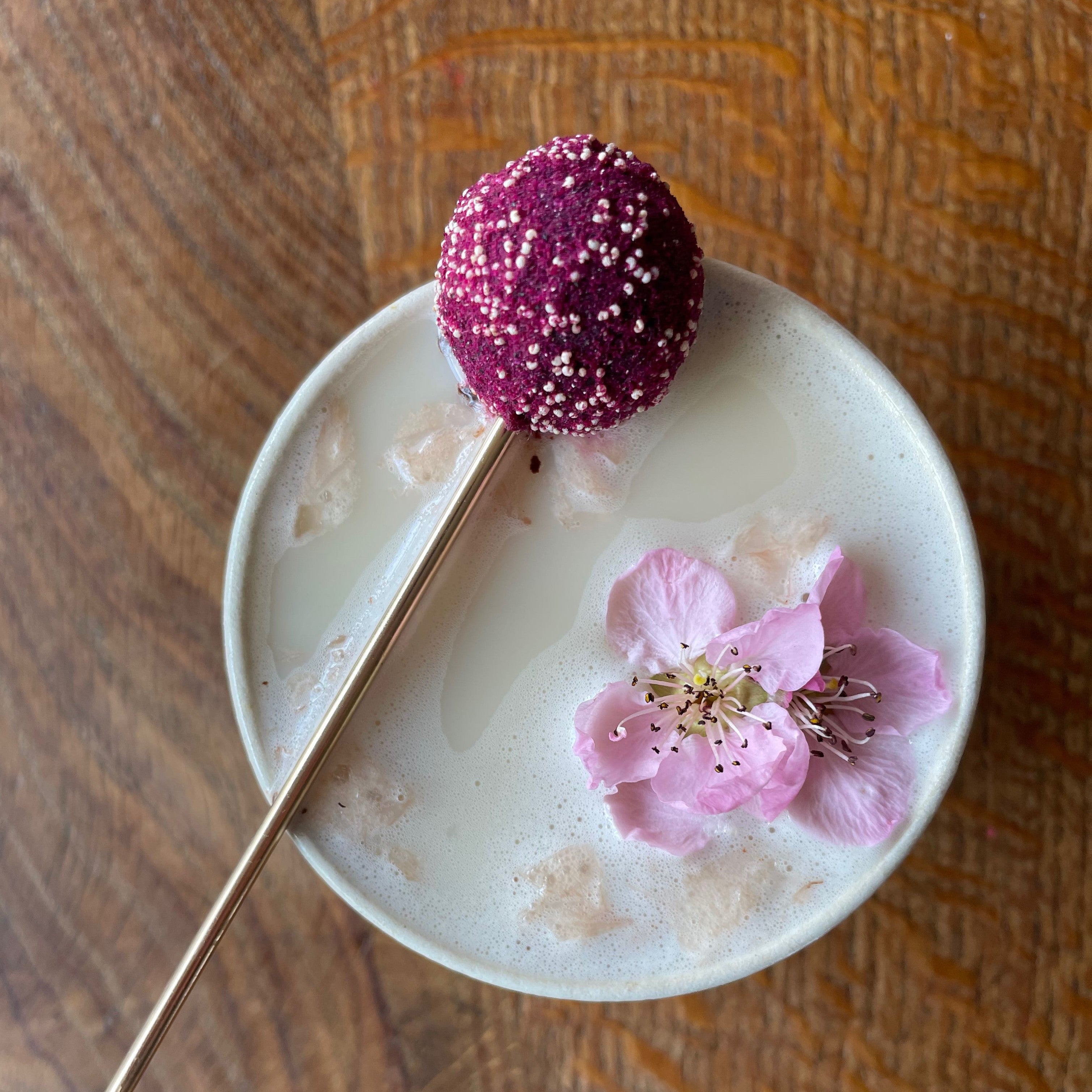 vosges-haut-chocolat-blog/cherry-blossom-tea-latte
