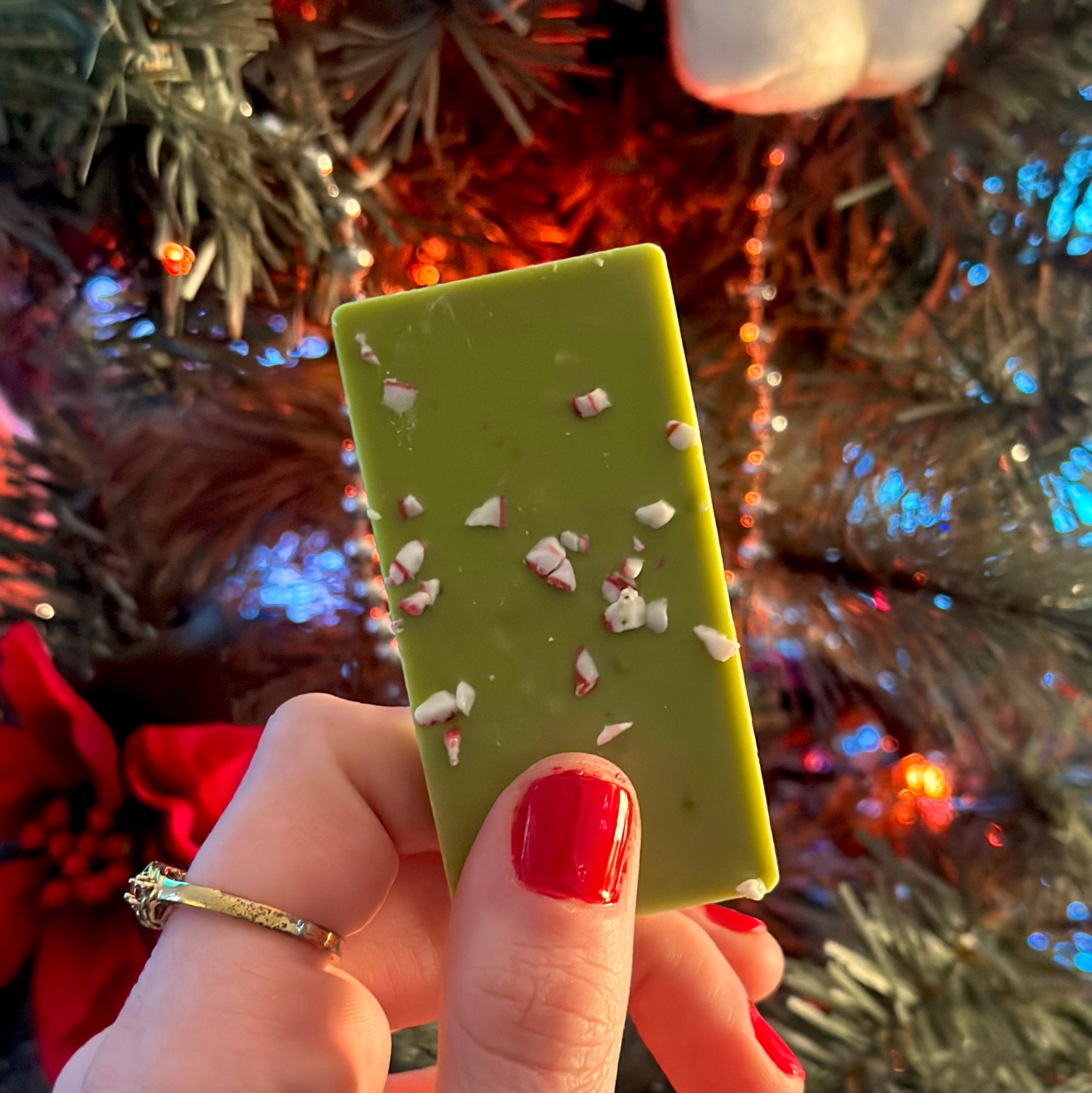the-2023-advent-experience/day-23-matcha-mint-mini-white-chocolate-bar